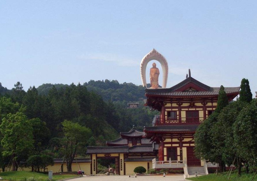 免费|我国香火最旺盛的寺庙，至今已有1600年历史，斋饭免费但不能剩！