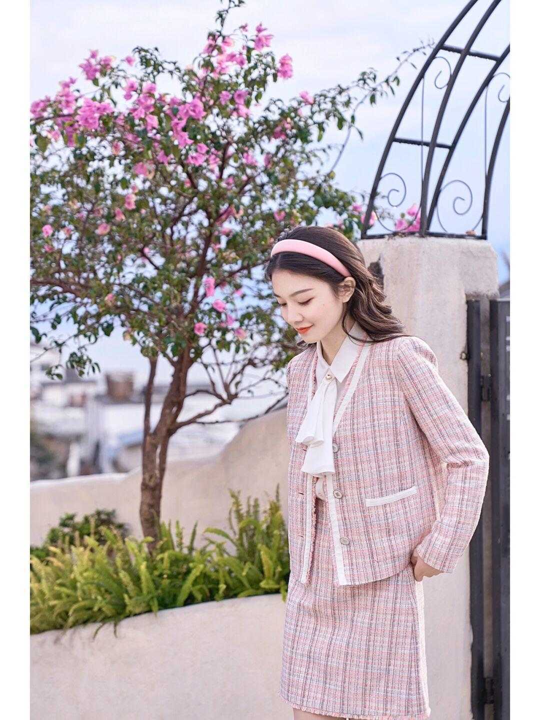 香风 叮叮叮!又到穿短款外套的季节了,还不知道买什么的,赶快码住