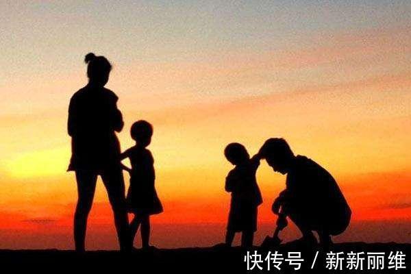 哥哥|为看哥哥写作业,穿尿不湿的弟弟“跋山涉水”而来,网友:暖化了