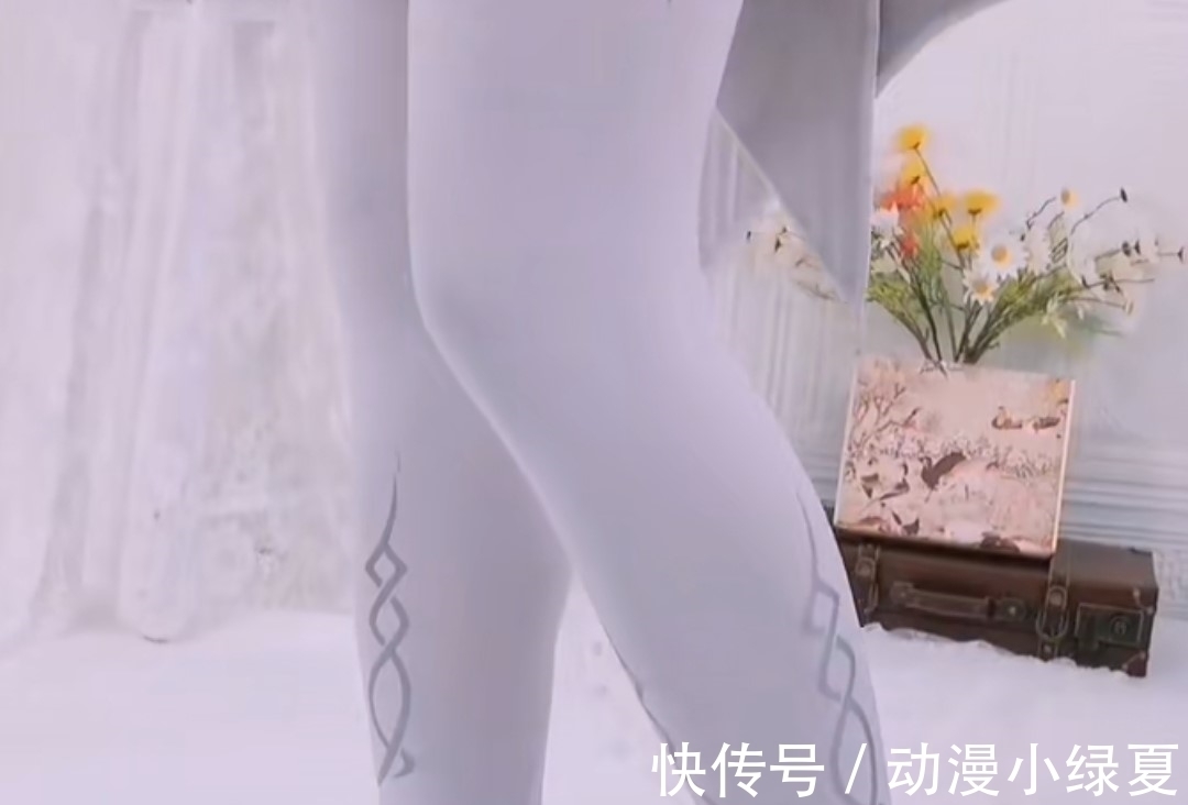 高跟鞋|斗罗:“粗短腿”COS小舞是什么体验?腿是真的短,粗也是真的粗