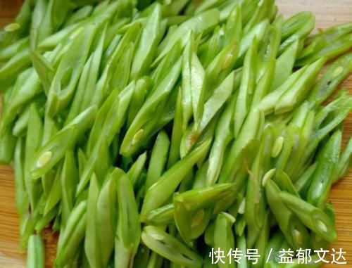鸡肉|冷天,碰到这菜别错过吃,钙比鸡肉高,4块钱一斤不贵,别不懂吃