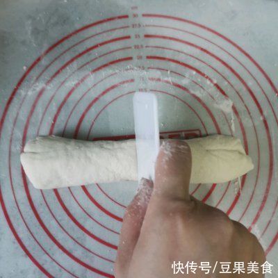  牛肉|最常吃的家常菜，还属牛肉馅饼最诱人