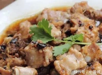 经常吃都吃不腻的几道家常菜，每道都色香味俱全，好吃又营养