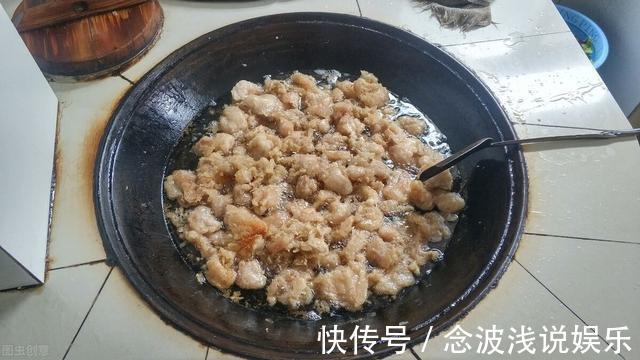 味道|熬制猪油，“内行”多添加这2种调料，猪油保存1年味道还很鲜美
