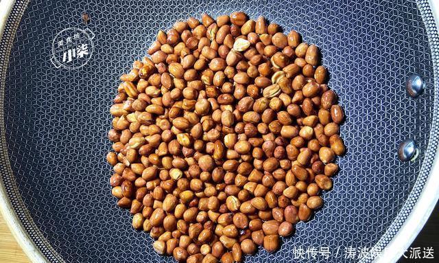 花生米|炸花生米时,好多人先放油都错了,多加这一步,放一周都不会潮