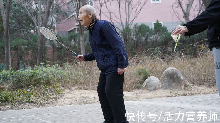 动脉血栓|老人每天走路遛弯就能长寿?比如走路,把握好这几点效果会更好