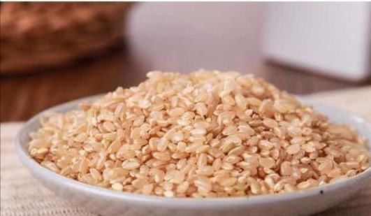 人到中年，適合常食以下食物，降脂降壓，保護肝臟，增強體質