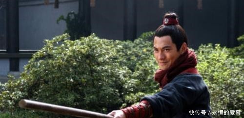 心理学|杨雄能一招击败燕青,为什么被3个泼皮欺负涉及一个心理学常识!