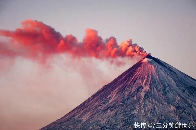 这处“火山与熊”合景地，也许属于俄罗斯民族战斗精神的最高诠释