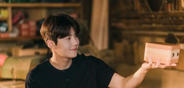 回看《海岸村恰恰恰》的多个配角，浓浓的人情味下引发共鸣