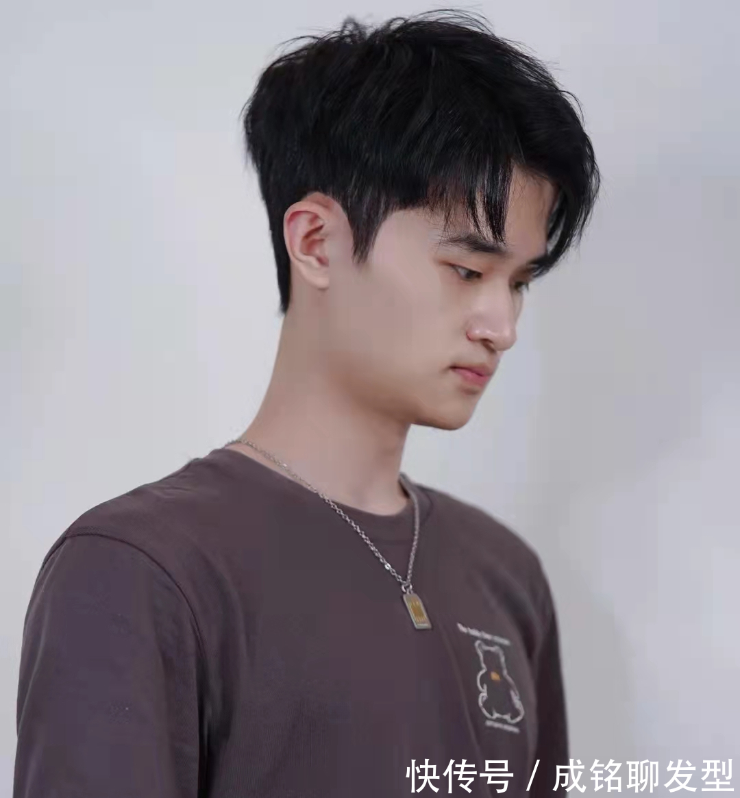 发质 换来换去还是这几种发型养眼,小帅哥大叔都适合,精干更有男人味
