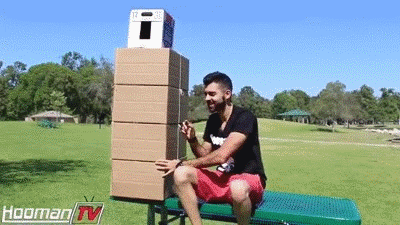 |搞笑GIF:当时我也很绝望 是她非得带我出去玩