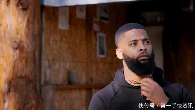 会戴珠宝的男人,品味不会差