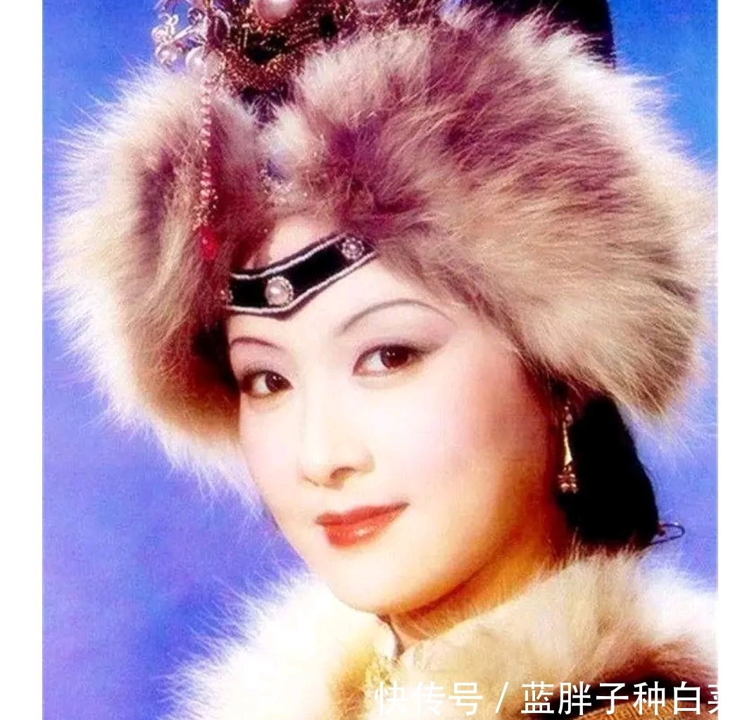 二姐!王熙凤叫起撞天屈,尤二姐的孩子不是她害的,这件事是贾母做的