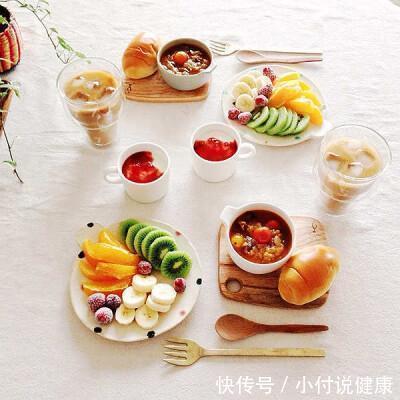 炒饭|吃早餐时，除了要少吃大米粥，这几种食物尽量少吃