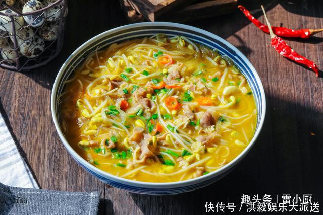 一年到头|我家饭桌上一年到头都有这道菜,焯个水煮一煮,六七分钟就上桌