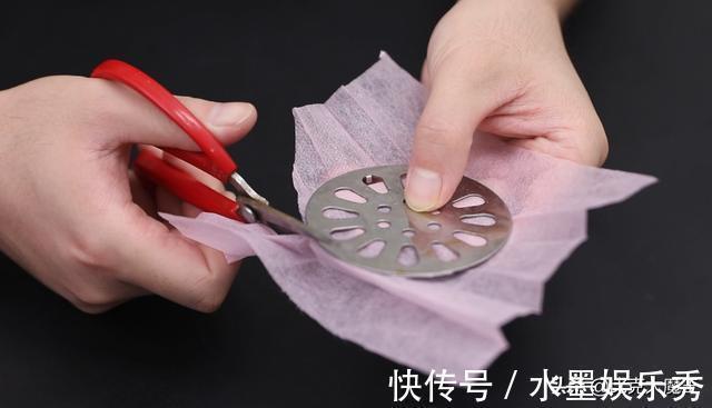 才清楚,一次性口罩有4个很棒的隐藏功能,太聪明了,回家试一试