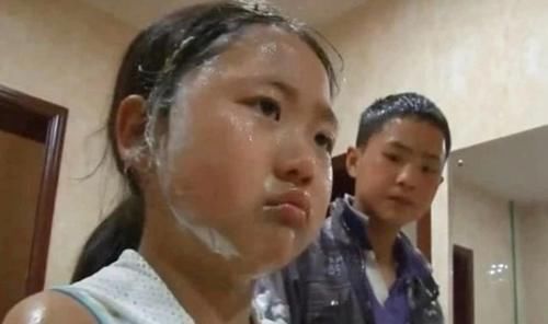 15年后《变形计》骂声一片，那些进城的农村孩子，后来怎样了？