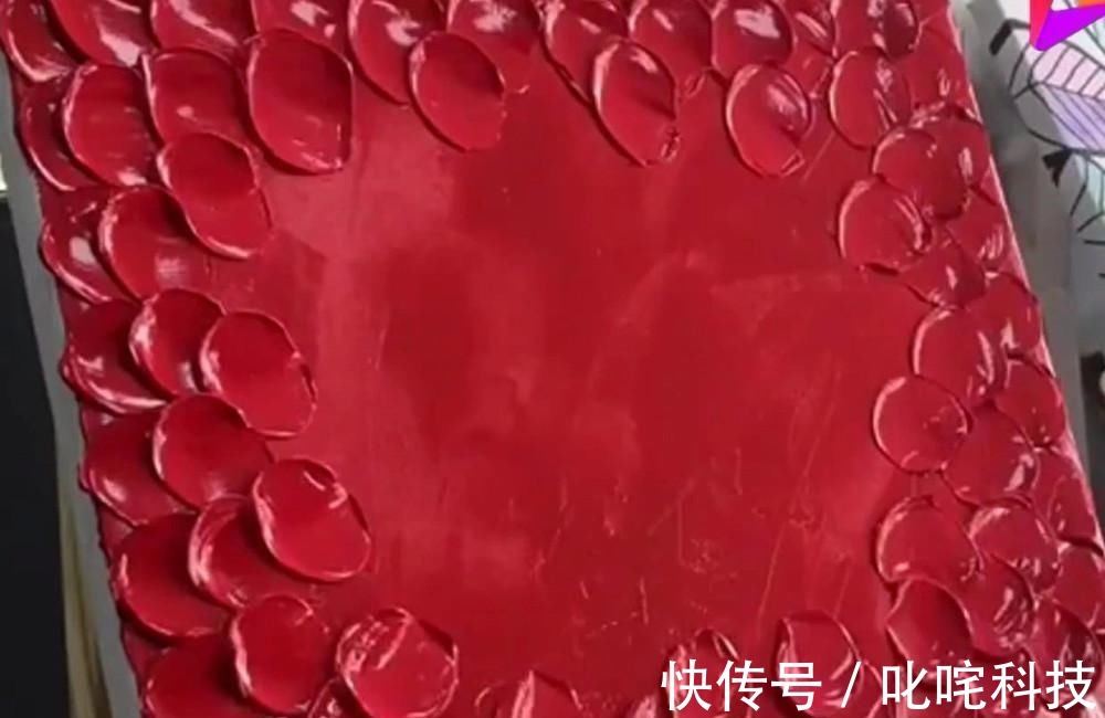 铲子&美术生只用一种颜色,创作一幅精美的艺术品,网友:颜料不用钱啊