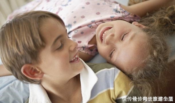 大宝|妈妈去买菜,5岁哥哥主动要照顾妹妹,回家后却发现哥哥嚎啕大哭
