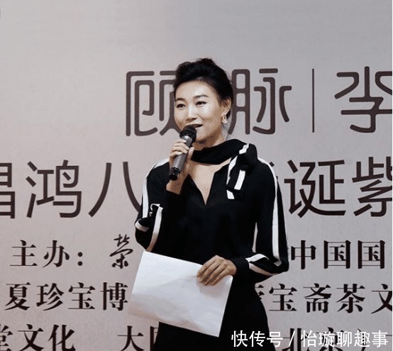 李梓萌不化电视妆的时候,看着还挺随性的,温柔的样子更知性