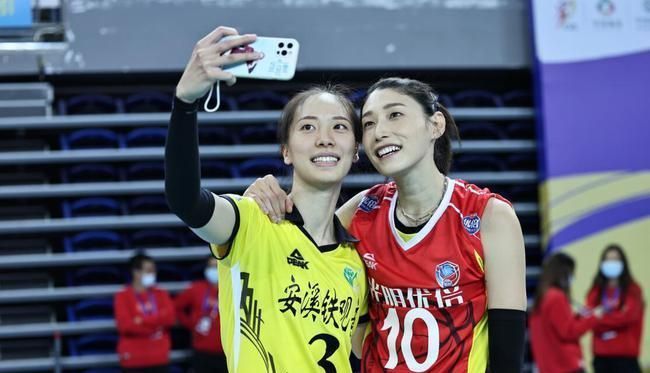 福建女排|郑益昕276分,超越李盈莹和龚翔宇总得分排名第2,副攻的人生巅峰