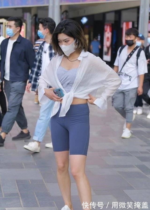 陈丹青 个性独特的瑜伽裤穿搭稳重有气质,靓丽雅致又舒适,减龄优雅!