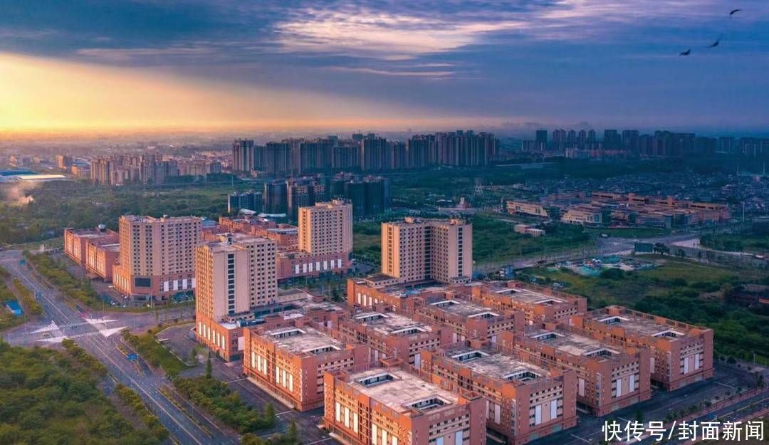 论坛|首届天府医药健康产业发展论坛在彭州举行