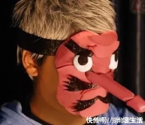 师父|泰国小哥COS炭治郎师父,仅用一根火腿神还原,成品一出当场跪了