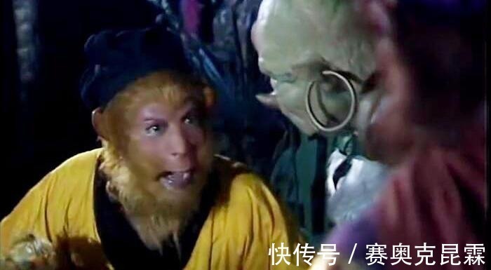 六小龄童!电视剧《西游记》中,孙悟空被压五行山,为啥不变小逃出来呢?