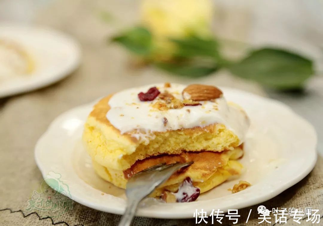 没有烤箱怎么做蛋糕4种方法电饭煲、微波炉、平底锅和蒸蛋糕