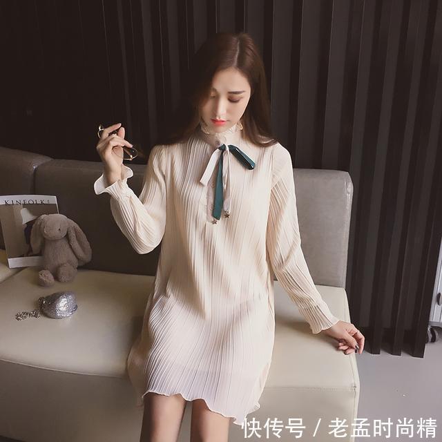 马甲|春季的到来,让连衣裙带给你不一样的气质