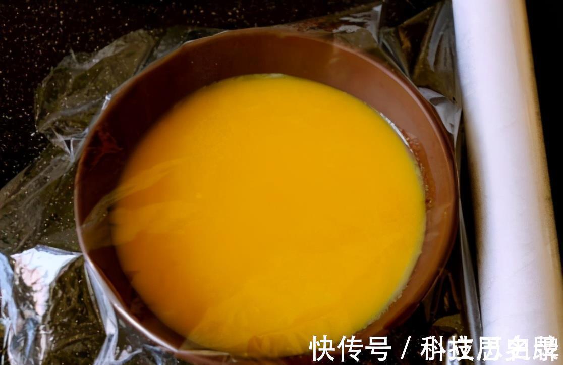 蒸鸡蛋羹,切记别直接加水!教你这5个妙招,蛋羹嫩滑美味无气孔