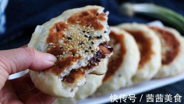 红糖饼|懒人早餐面食，连面都不用揉不用发，5分钟搞定可多赖床