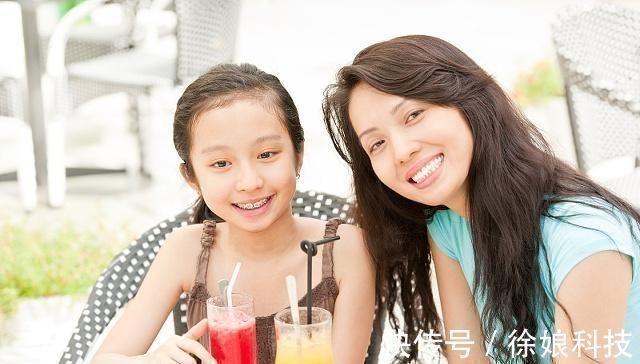 身高|女孩第一次来月经,若没早于这个年龄,偷着乐吧,不妨为女儿看看