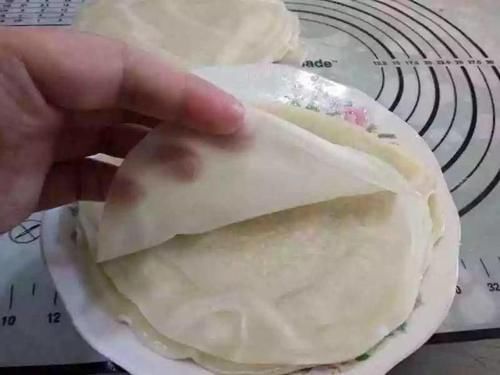  动动手，万能饺子皮，变成4种小零食，好吃得不得了