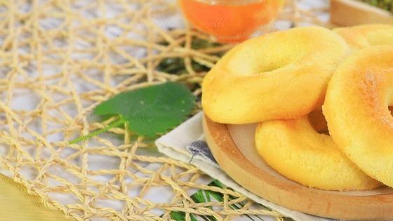 宝宝|2个鸡蛋1杯酸奶就能做!宝宝的主食、零食都有了