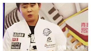 直播间|武大靖连刷3个火箭被王濛踢出直播间,东北人的幽默刻在DNA里