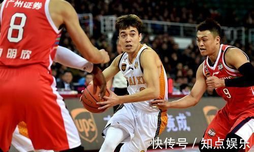 沖冠|楊鳴最怕的事情發(fā)生了，山西勝首鋼豪取6連勝，遼籃沖冠對(duì)手誕生