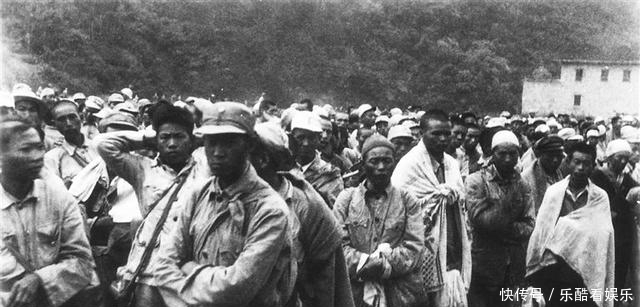 马步芳|马家军精锐负隅顽抗,王震一拍桌子:给我狠狠地炸