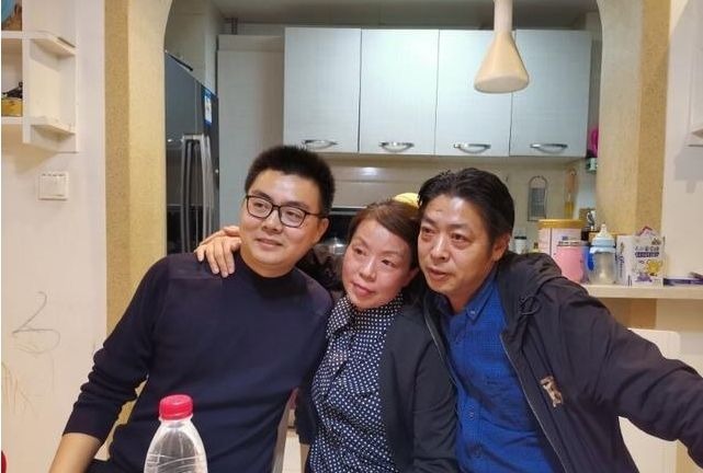 姥姥|郭威亲姥姥出镜,教孩子认字,告知家庭的别样生活