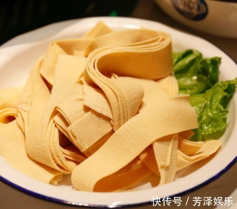 吃火锅时,会吃的人都必点这6道菜,店员名副其实的吃货