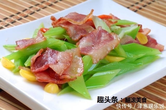 口渴|芹菜炒培根,鲜嫩口渴的家常菜风味独特,大人小孩都爱吃!