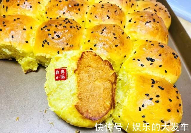 黄油|金灿灿,软绵绵的南瓜面包,再也不用担心小朋友不爱吃南瓜了