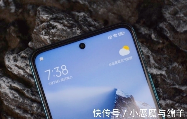 市场份额|256GB+5000mAh，现已重回1999元，顶配旗舰芯手机再度售价亲民