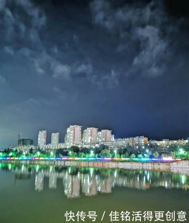 佛塔|雨夜远眺南郭寺佛塔，虽无南山晚钟却隐隐透着盛唐诗意