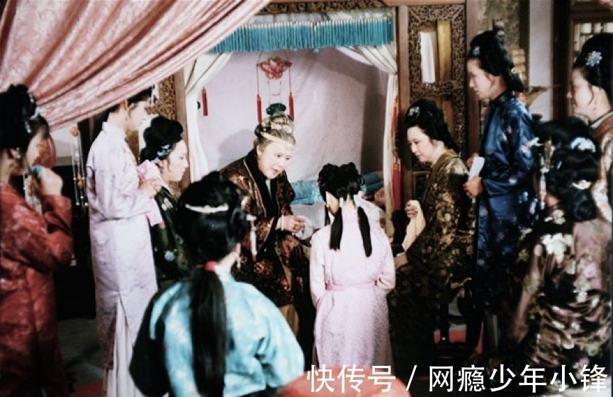 |解说搞笑吃鸡145:声优小姐姐叫我师傅,却被队友欺负,相信缘分吗?