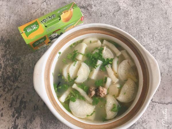 #饕餮美味视觉盛宴#家乐浓汤宝版萝卜丸子汤