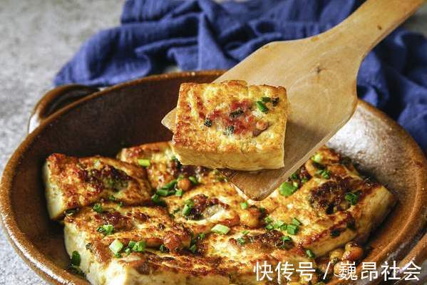 豆腐|煎豆腐时，不要再直接下锅了，记得多做1步，豆腐不碎不粘锅