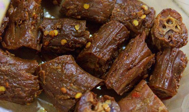 鸭脖5种最好吃的做法，简单美味又馋人，看看你喜欢吃哪种